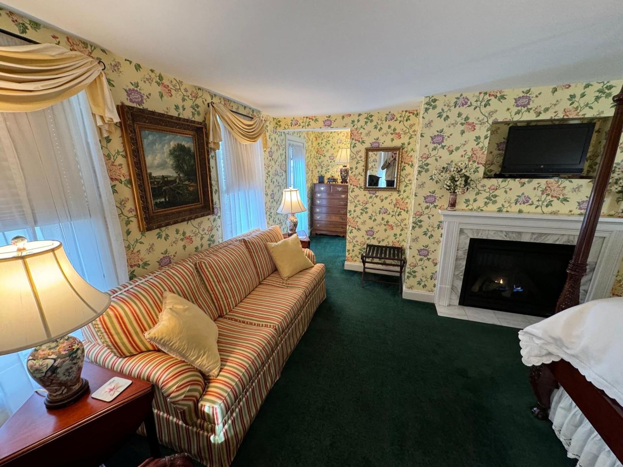 Antrim 1844 Hotel Taneytown Kültér fotó